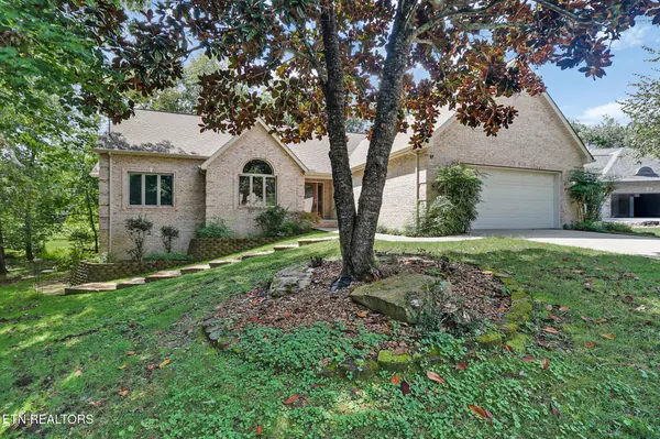 17 Kenwood Court, Crossville, TN 38558