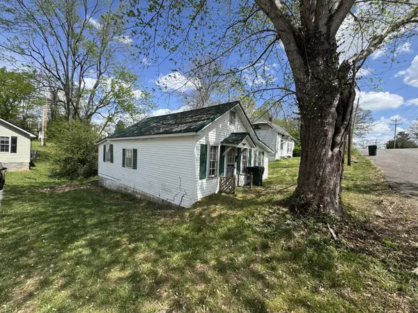 501 W Chestnut St, Dickson, TN 37055