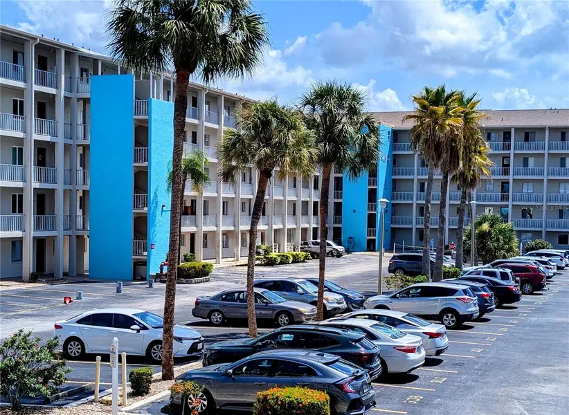 3714 LAKE BAYSHORE DR #K-418, Bradenton, FL 34205