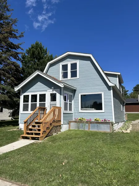 35 Jasper ST, Soudan, MN 55782