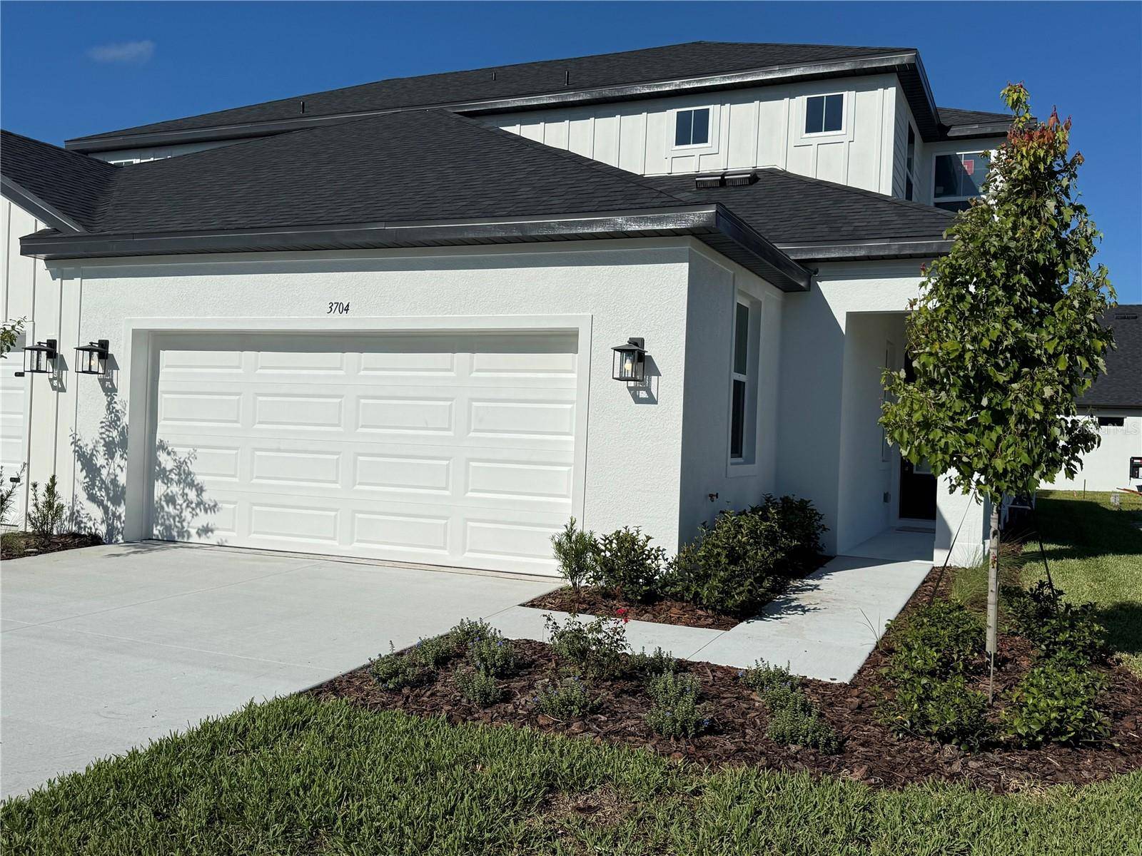 3704 NANDINA CIR, Sun City Center