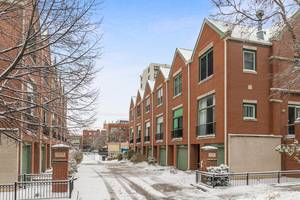 1745 N HERMITAGE AVE #E, Chicago, IL 60622