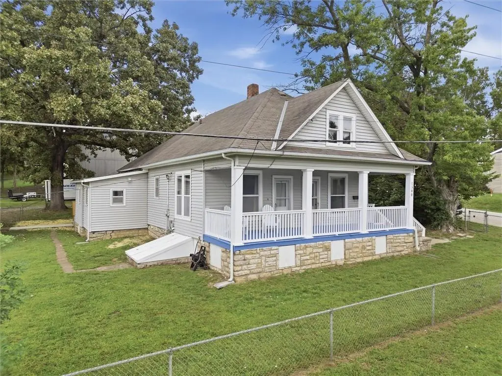 1300 Kearney RD, Excelsior Springs, MO 64024