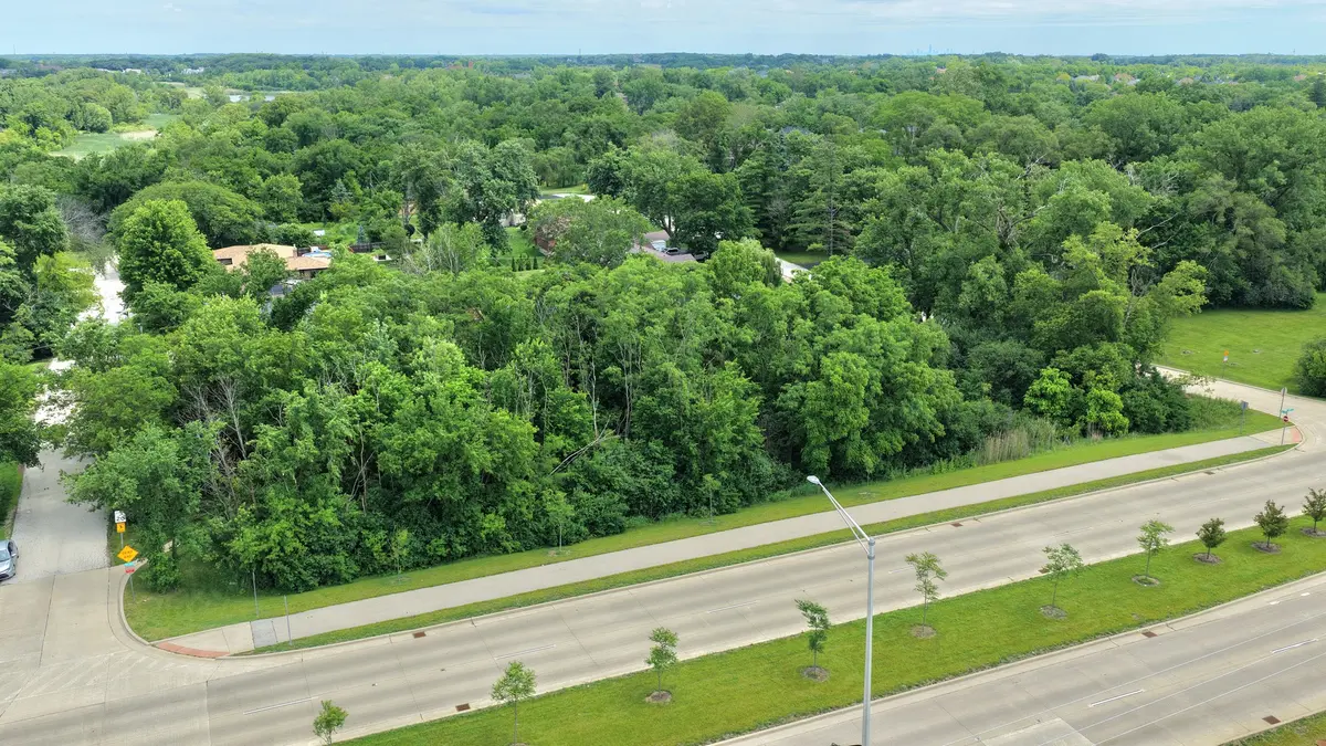 11410 W 159th ST, Orland Park, IL 60467