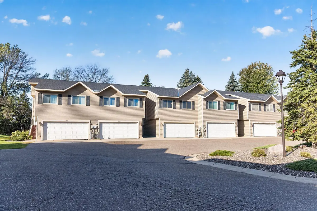 12779 82nd PL N, Maple Grove, MN 55369