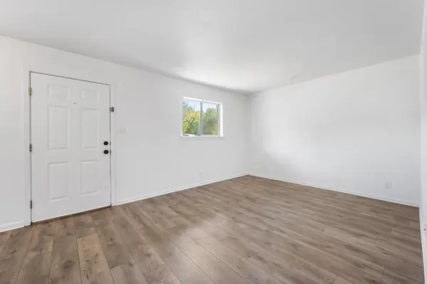 806 E 13th ST #102, Georgetown, TX 78626