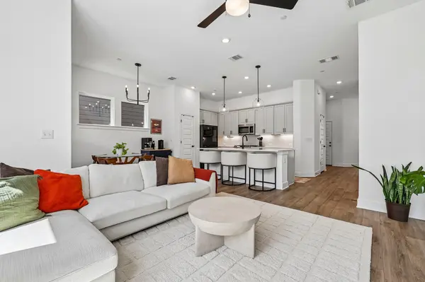 615 Bernese PASS, Austin, TX 78745