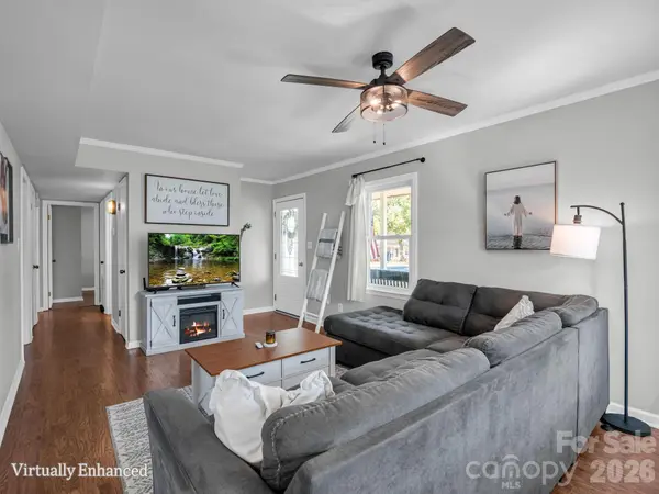 123 Strawberry DR, Inman, SC 29349