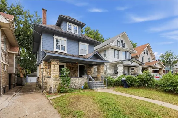 3005 E 32nd ST, Kansas City, MO 64128