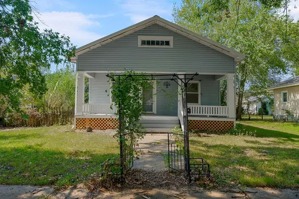 724 N Oak ST, Ottawa, KS 66067