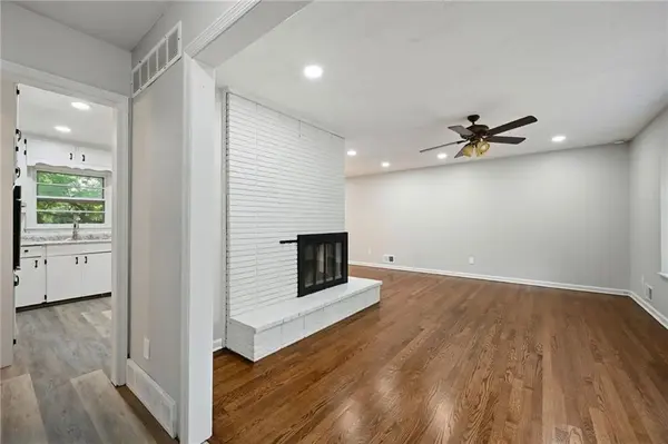 8206 Elm AVE, Raytown, MO 64138