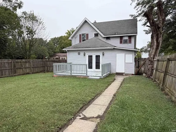 2125 Vine ST, New Castle, IN 47362-3824