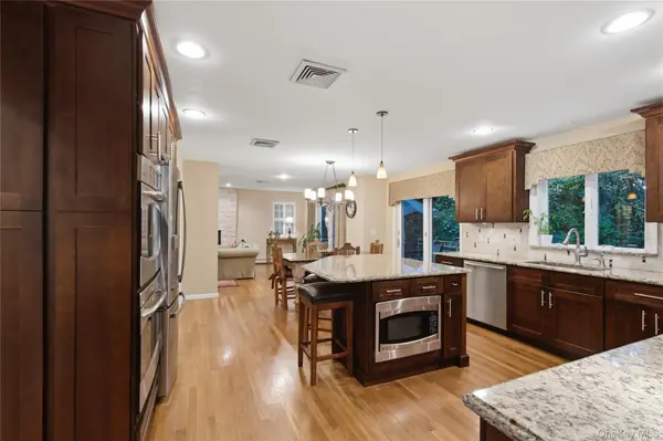 3 Fermi CT, Cortlandt Manor, NY 10567