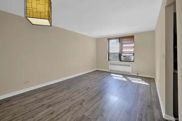 150-10 71st AVE #6H, Flushing, NY 11367