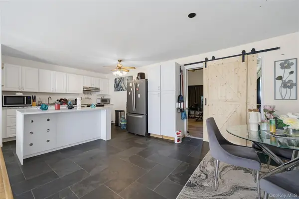 124 Barnes RD, Washingtonville, NY 10992