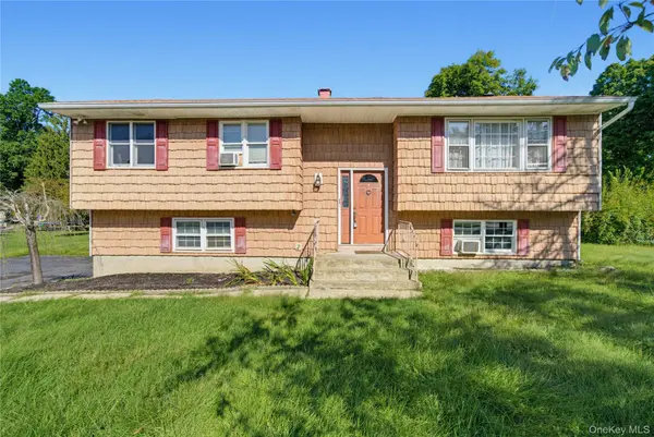 124 Barnes RD, Washingtonville, NY 10992
