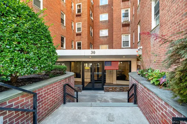 30 E Hartsdale AVE #3L, Hartsdale, NY 10530