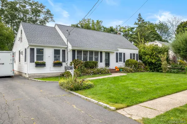 627 6th ST, East Northport, NY 11731