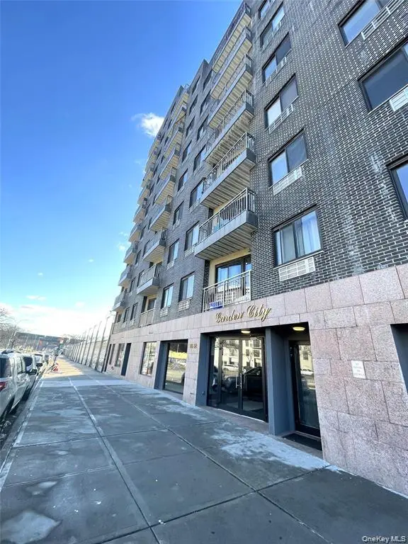 70-26 Queens BLVD ##7A, Woodside, NY 11377