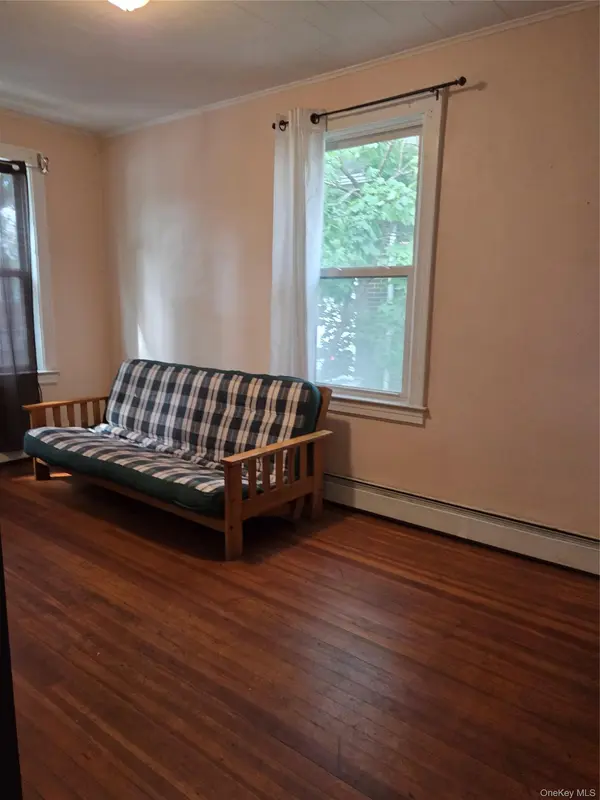 33-25 88th ST, Jackson Heights, NY 11372