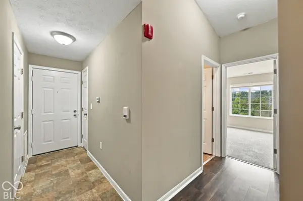 6239 Amber Creek LN #309, Indianapolis, IN 46237