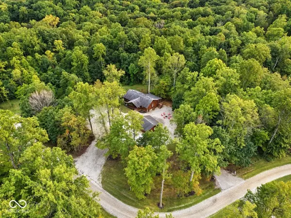 4655 E Coltrane LN, Spencer, IN 47460