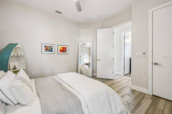 2706 W TRILBY AVE, Tampa, FL, 33611 photo 25