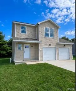 1514 Orchard Lakes CIR, Belleville, IL 62220