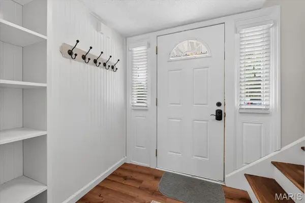 12861 Town And Four DR #12861, Creve Coeur, MO 63141
