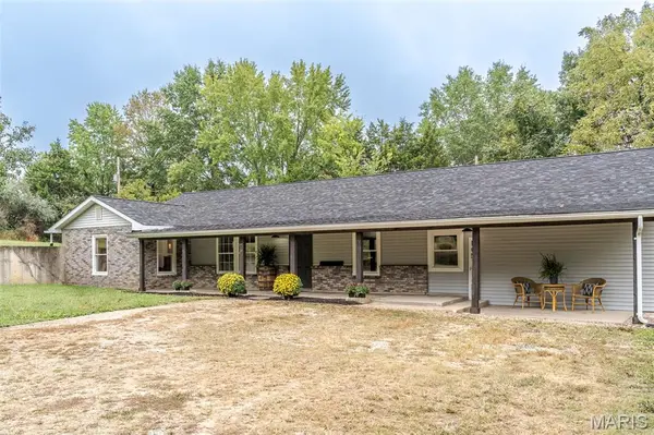 331 Friendship LN, New Haven, MO 63068