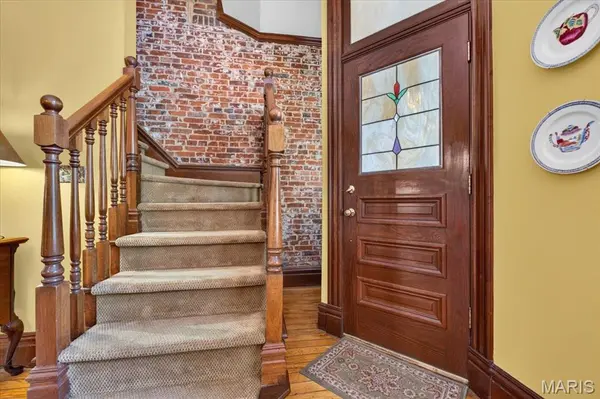 2919 Michigan AVE, St Louis, MO 63118