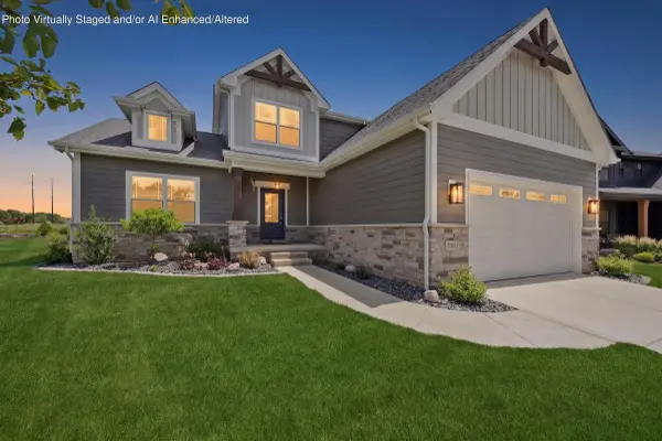 3202 Forestside LN, Valparaiso, IN 46385