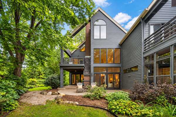 6658 Smithtown RD, Excelsior, MN 55331