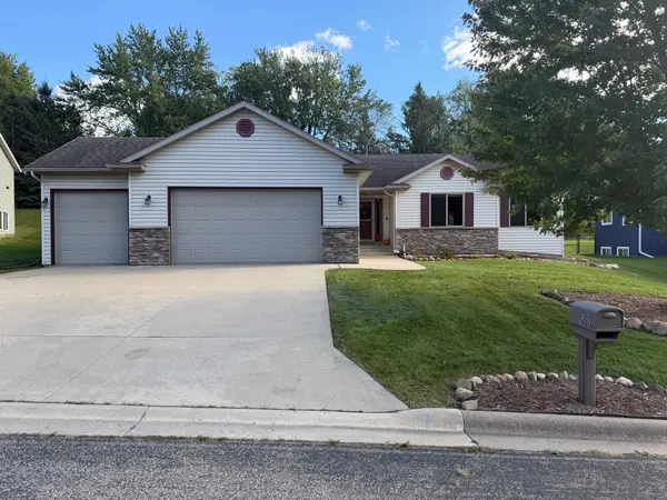 2086 20th ST, Zumbrota, MN 55992