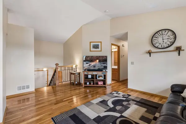 19321 Denver ST NW, Elk River, MN 55330