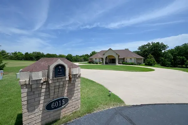 6015 N Chateau CT, Stillwater, OK 74075