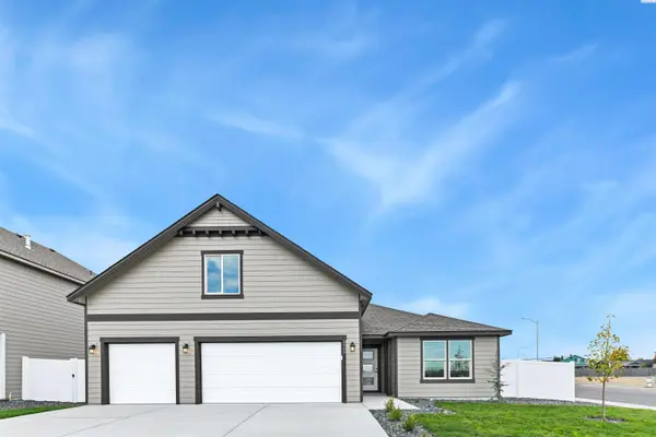 5908 Redtail Dr, Pasco, WA 99301