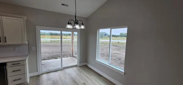 1630 Midway Ct., Valley Center, KS 67147
