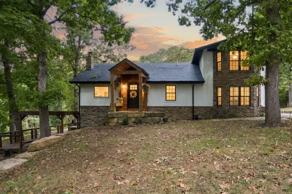 9879 E State Hwy Ad, Rogersville, MO 65742