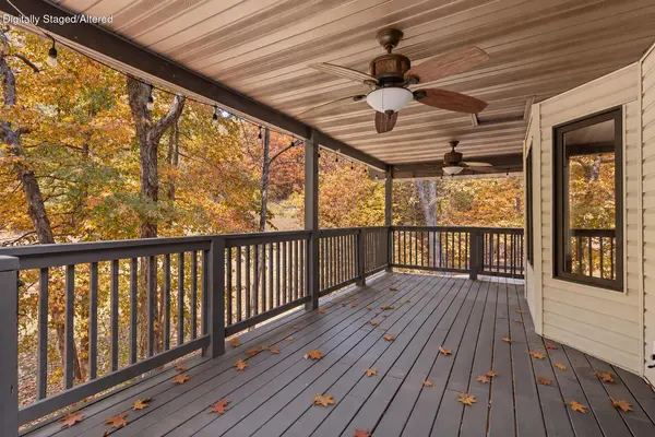 5 Rockdale RD, Kimberling City, MO 65686