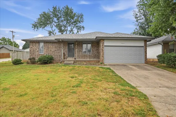 3624 W Madison ST, Springfield, MO 65802