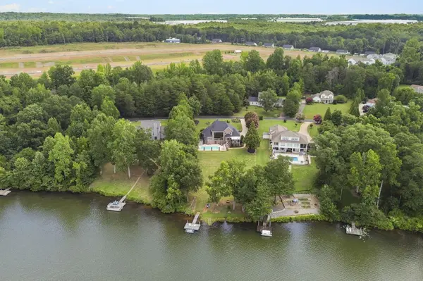 227 Woodlake DR, Spartanburg, SC 29301