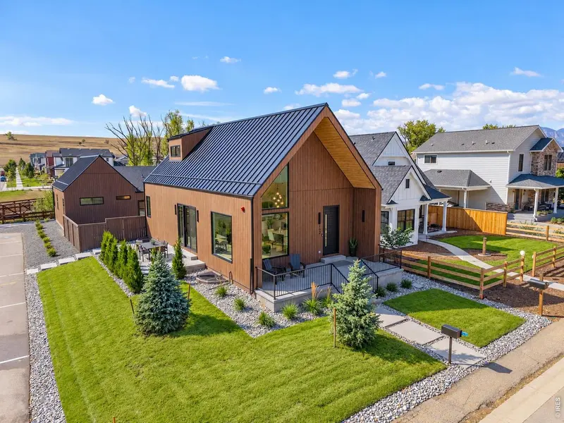 102 W William, Superior, CO 80027
