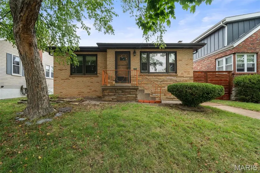 4325 Alma AVE, St Louis, MO 63116