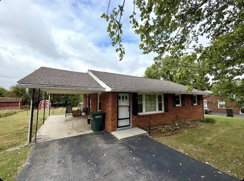 3507 Velma Dr, Hopkinsville, KY 42240
