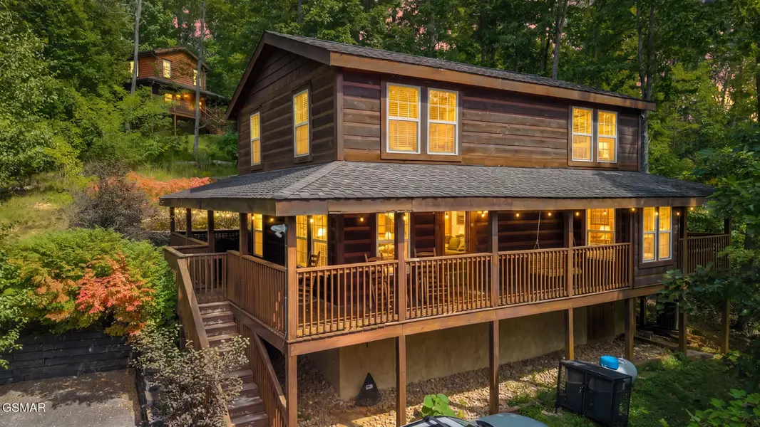 772 Deer Path Lane, Gatlinburg, TN 37738