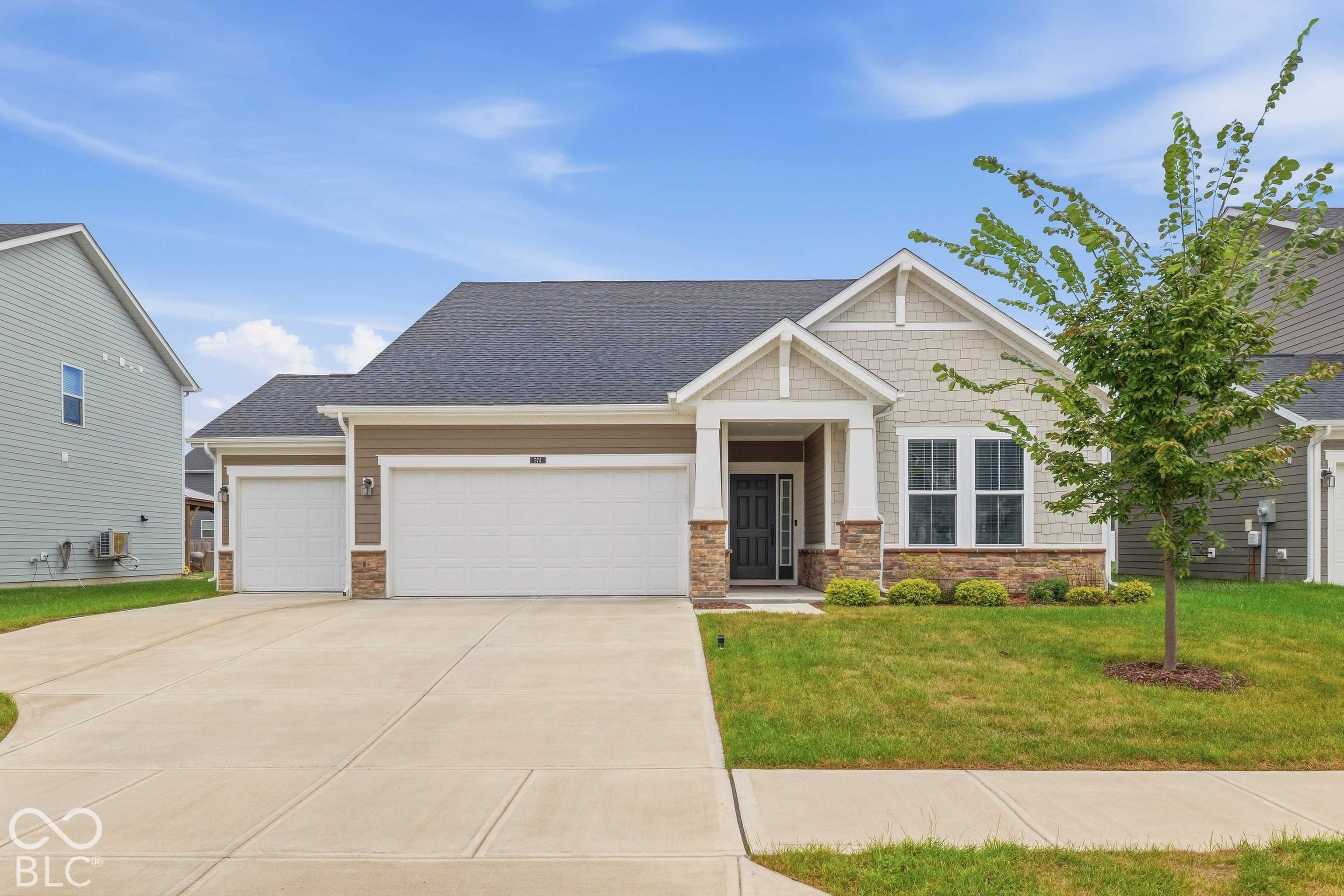 574 Carroll ST, Whiteland, IN 46184