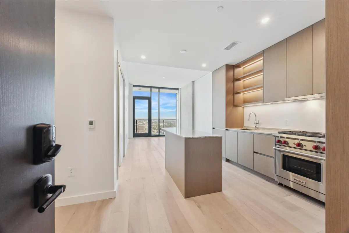610 Davis ST #5006, Austin, TX 78701