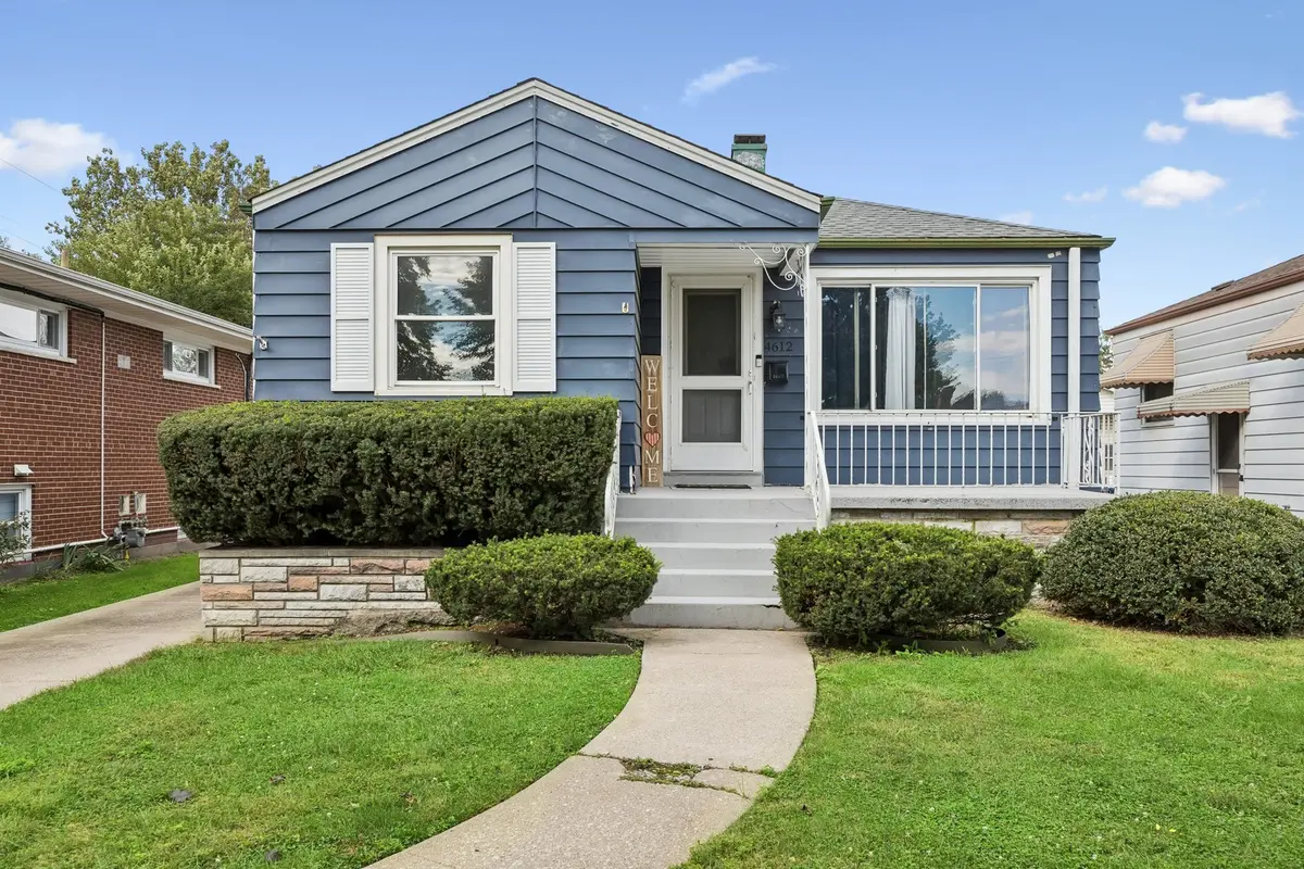 4612 Grove AVE, Forest View, IL 60402