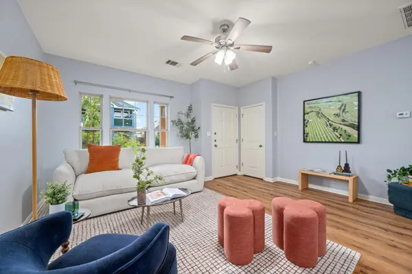 4616 Esper LN #338, Austin, TX 78725